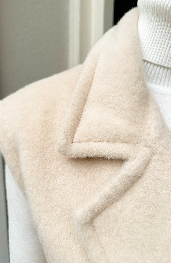 Soft-Oversized-Button-Gilet-Beige-7
