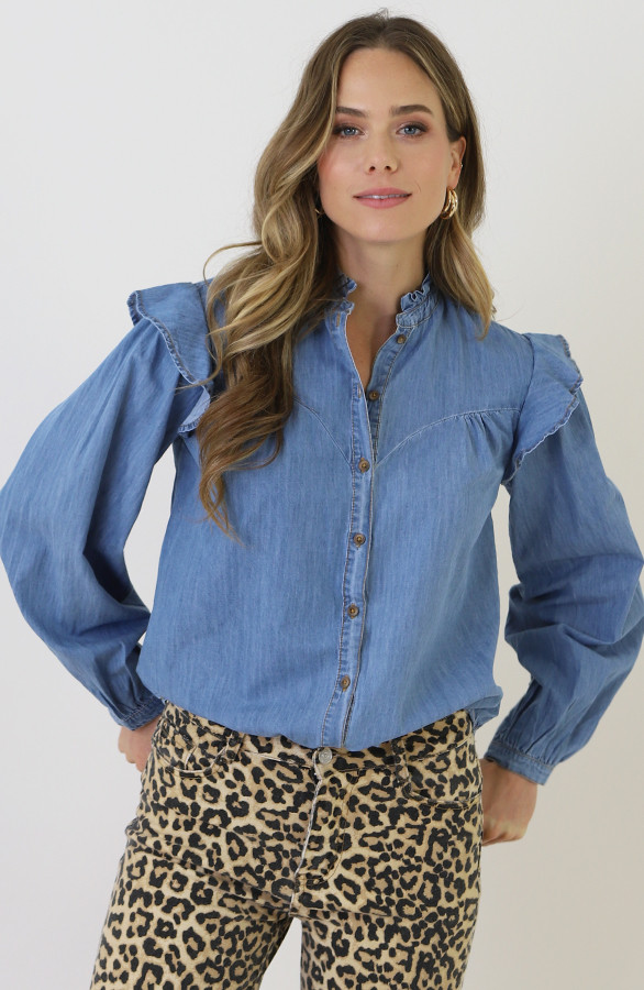 Elegance-Ruffle-Denim-Blouse-4
