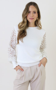 Embroidery-Sleeve-Soft-Trui-Ecru-3