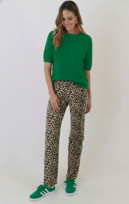 Fitted-Soft-Trui-Bright-Green-1