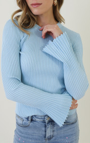 Flared-Sleeve-Top-Licht-Blauw-1