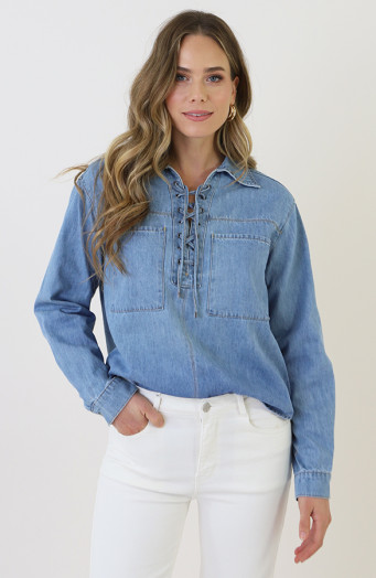 Blaue Baumwollbluse mit Schnürung