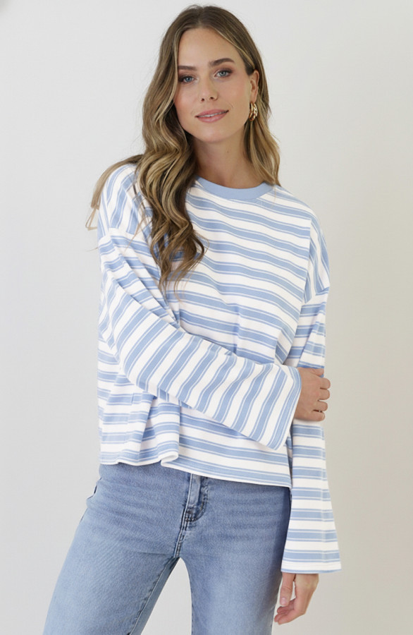 Oversized-Strepen-Top-Viscose-Baby-Blue-5