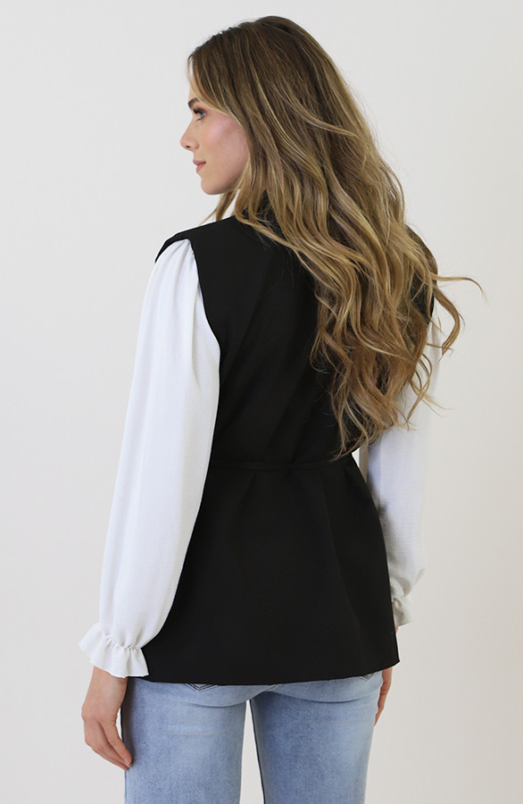 Shoulder-Detail-Wrap-Gilet-Zwart-6