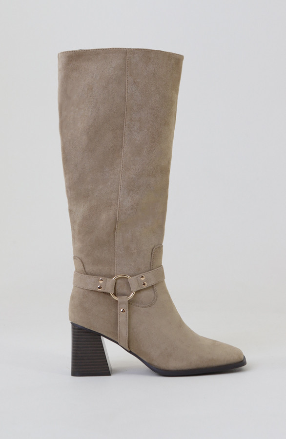 Suede-Boots-Met-Blokhak-Beige-1
