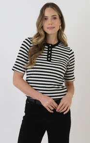 Ultimate-Stretch-Top-Zwart-4