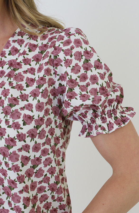 V-hals-Pofmouw-Top-Rozen-Print-Ecru-1