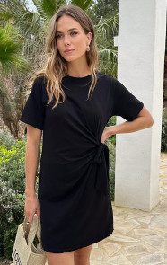 Knotted-T-shirt-Dress-Zwart-1