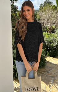 Lace-short-sleeve-top-zwart-4