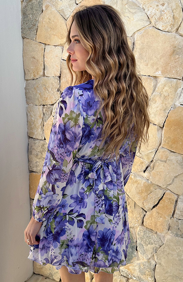 Long-sleeve-v-neck-dress-flower-lila-1