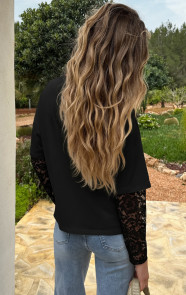 Oversized-lace-sleeve-t-shirt-zwart-1