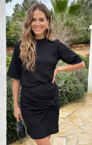 Smocked-t-shirt-zwart-3