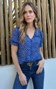 Chiffon-Ruffle-Top-Met-Pofmouwen-Print-Kobalt-3