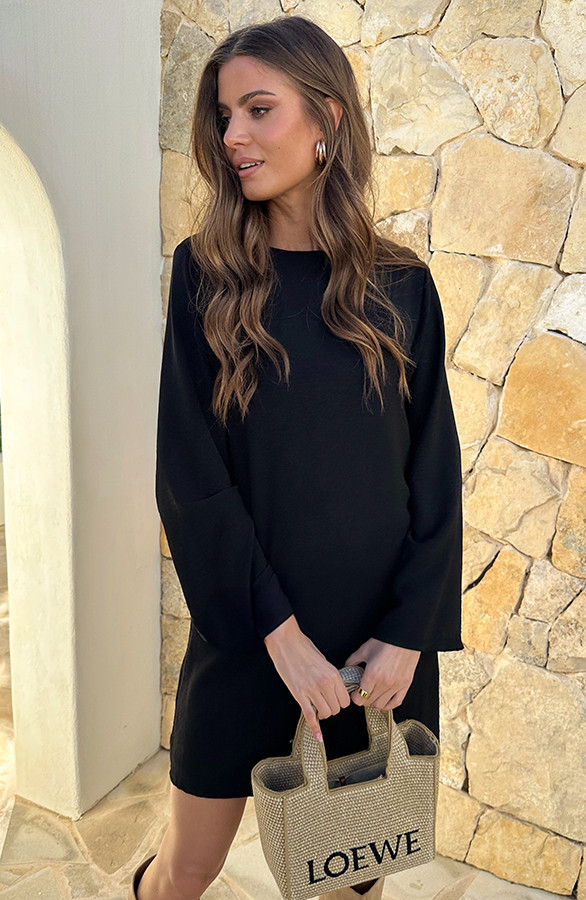 Longsleeve-Jurk-Open-Rug-Zwart-66-1