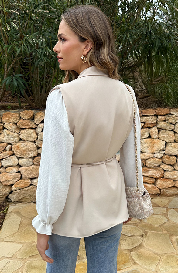 Shoulder-Detail-Wrap-Gilet-Beige-1