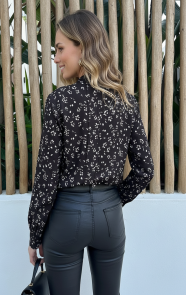 V-hals-Bloemen-Blouse-Zwart-WitAI-5