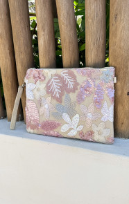 Geborduurde-Clutch-met-Bloemen-Roze-Beige-3
