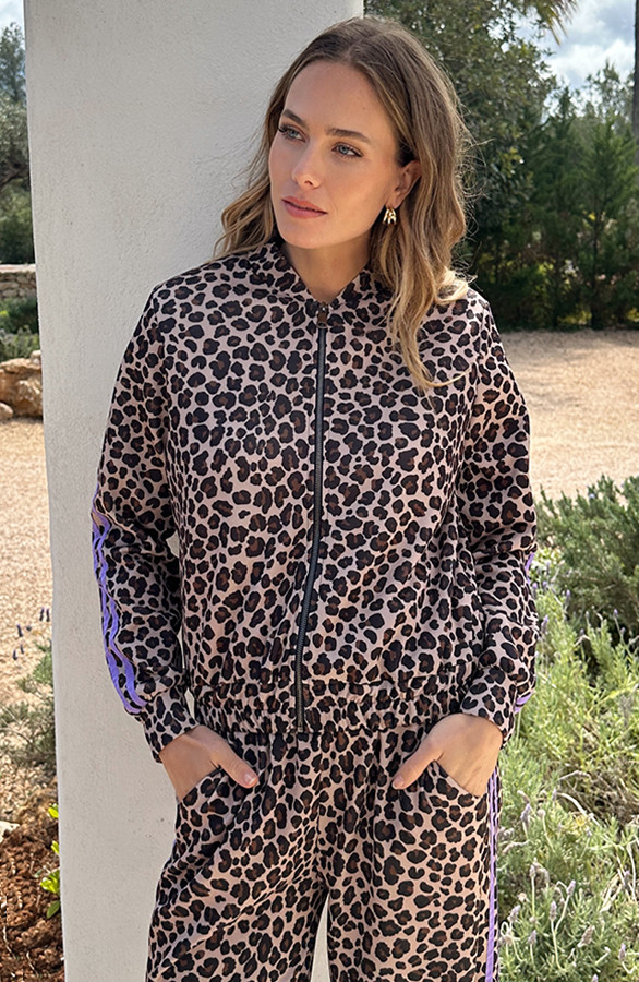 Leopard-Bies-Bomber-Lila-2