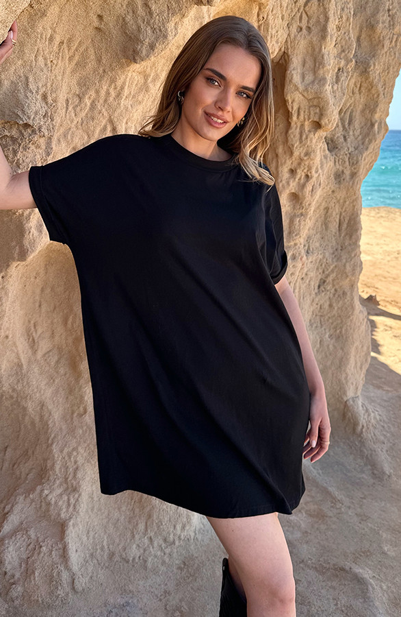 Loosefit-Tee-Dress-All-We-Need-Is-Love-3