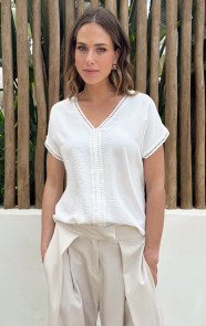 Lulu-Lace-V-Hals-Top-Ecru-1