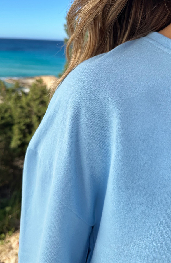Oversized-Longsleeve-Katoen-Baby-Blue-10
