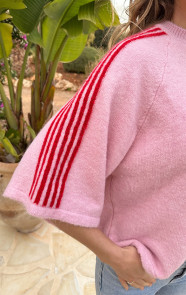 Oversized-Roze-Sweater-Met-Rode-Mouw-Strepen-55-5
