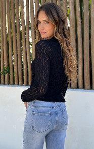 Overslag-Lace-Top-Asymmetric-Zwart-2