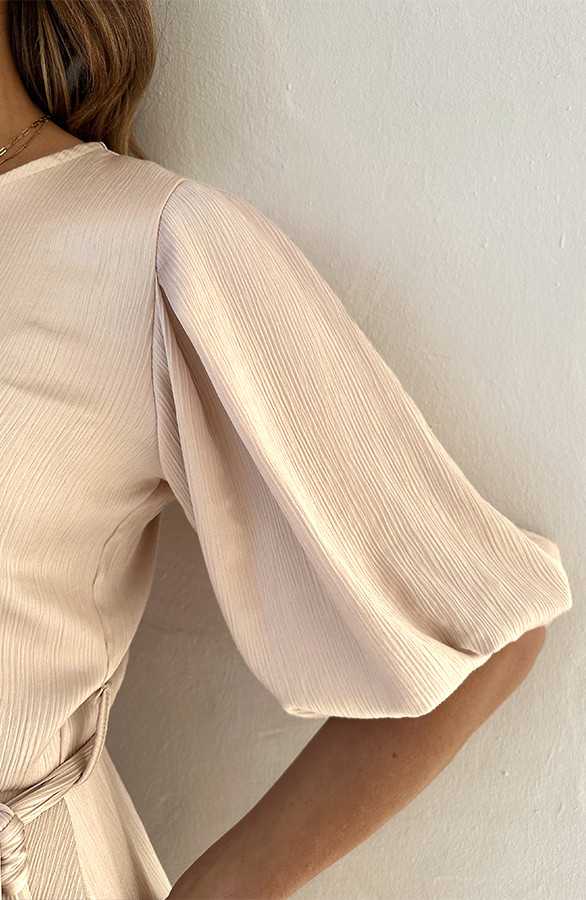 Satin-Pofmouwen-Jurk-Beige-3