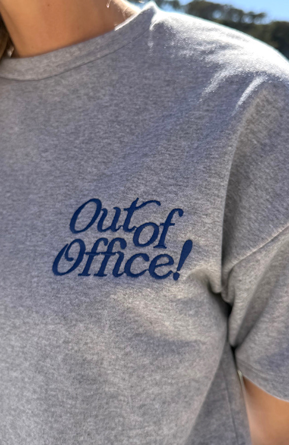 Sweat-T-Shirt-Out-Of-Office-Grijs-Embroidery-2
