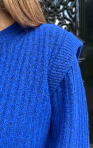 Knitted-Shoulder-Detail-Trui-Kobalt-1