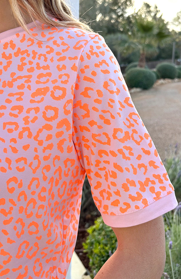 Leopard-T-shirt-Katoen-Neon-Orange-6-2
