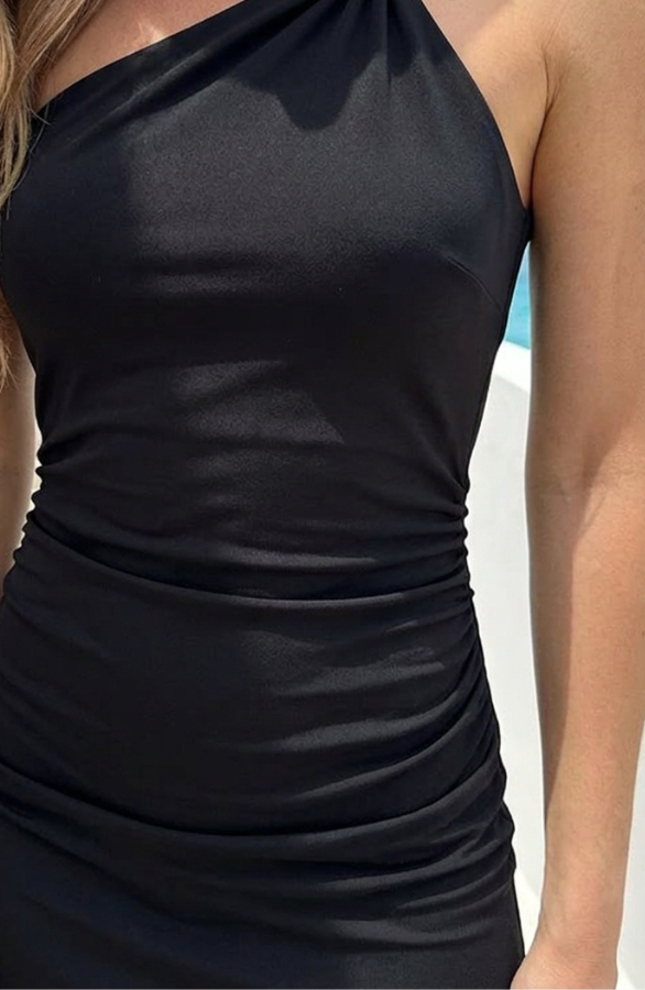 One-Shoulder-Gold-Detail-Jurk-Zwart-3