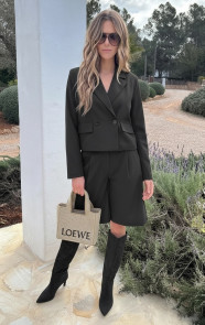Cropped-Double-Breasted-Blazer-Zwart-4