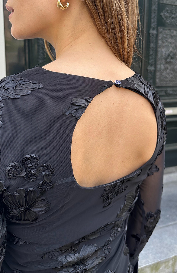 Elegant-Longsleeve-Floral-Top-Zwart-1