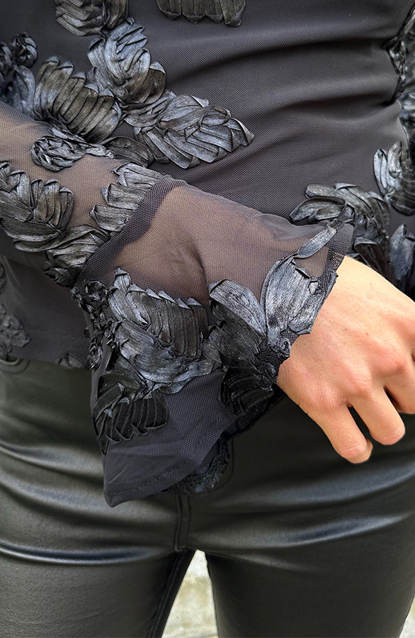 Elegant-Longsleeve-Floral-Top-Zwart-7