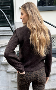 Knitted-Shoulder-Detail-Trui-Choco-7