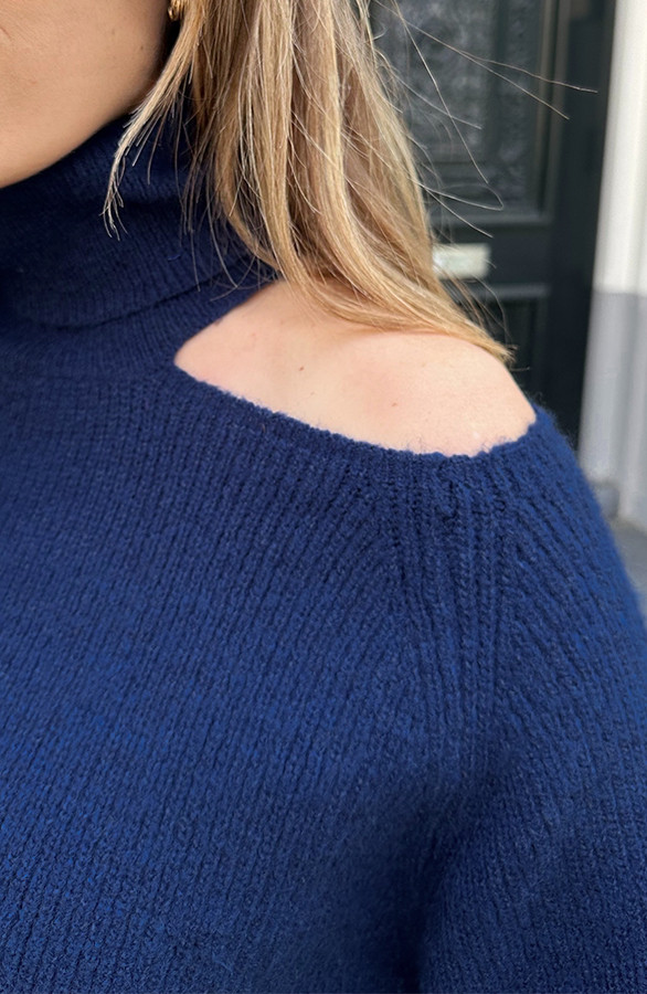 Soft-Col-Neck-Open-Shoulder-Marine-2