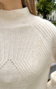 Ultra-Soft-Trui-Beige-2