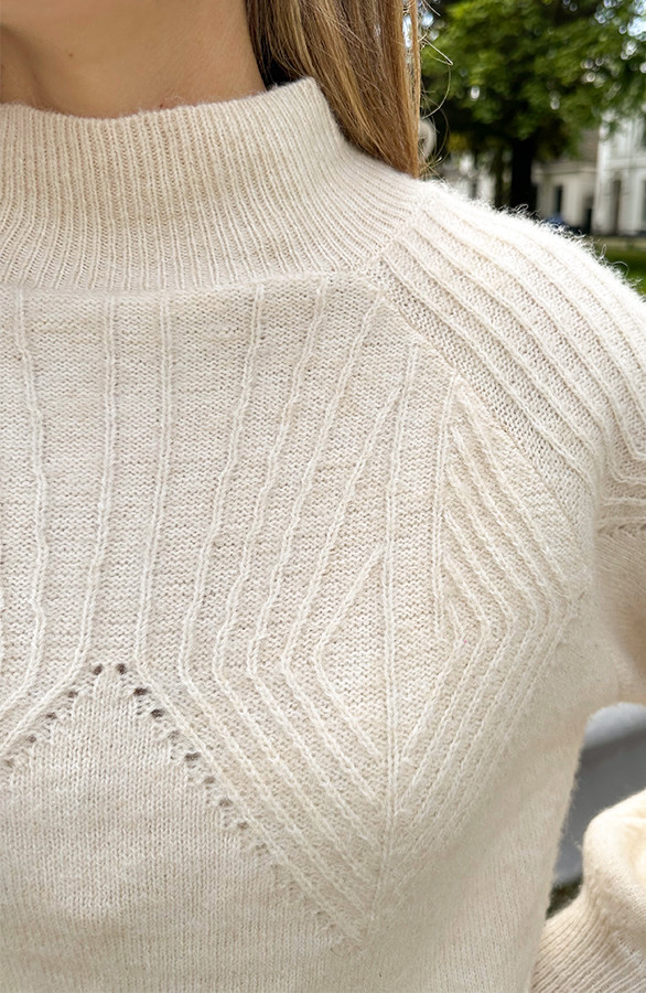 Ultra-Soft-Trui-Beige-2