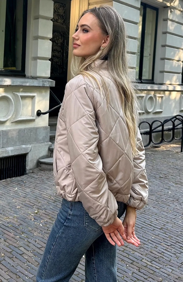 Classic-Bomber-Jacket-Muse-Club-Beige-55-2