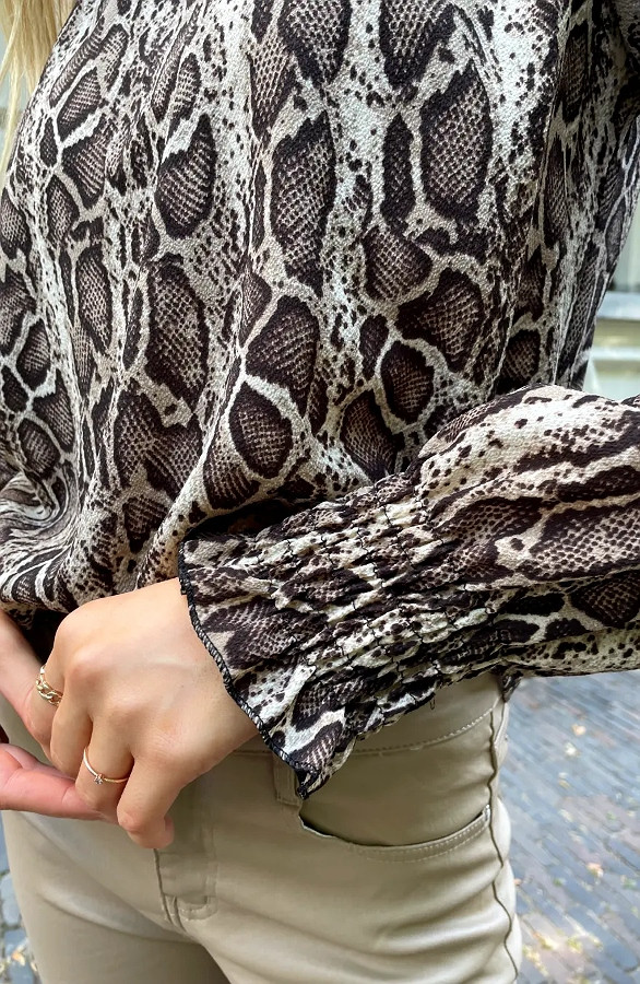 Col-Blouse-Snake-Print-Beige-66-6