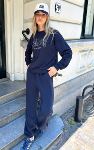 Comfort-Sweater-La-Maison-Paris-Navy-66-1