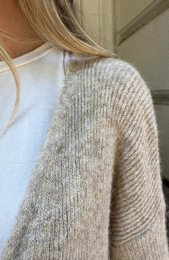 Maxi-Cardigan-Soft-Beige-6-2