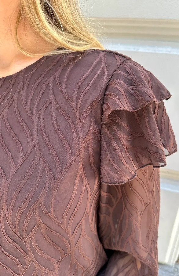 Noa-Ruffle-Blouse-Choco-2