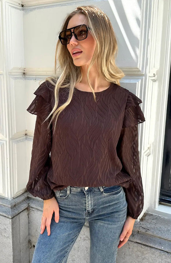 Noa-Ruffle-Blouse-Choco-4