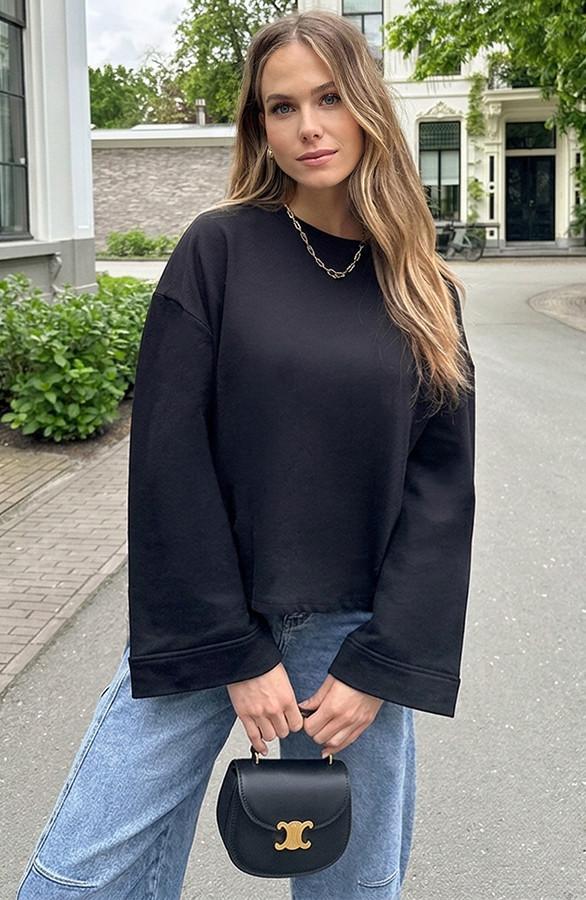 Oversized-Longsleeve-Katoen-Zwart-225