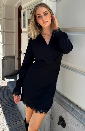 Schwarzes Scuba-Spitzenkleid