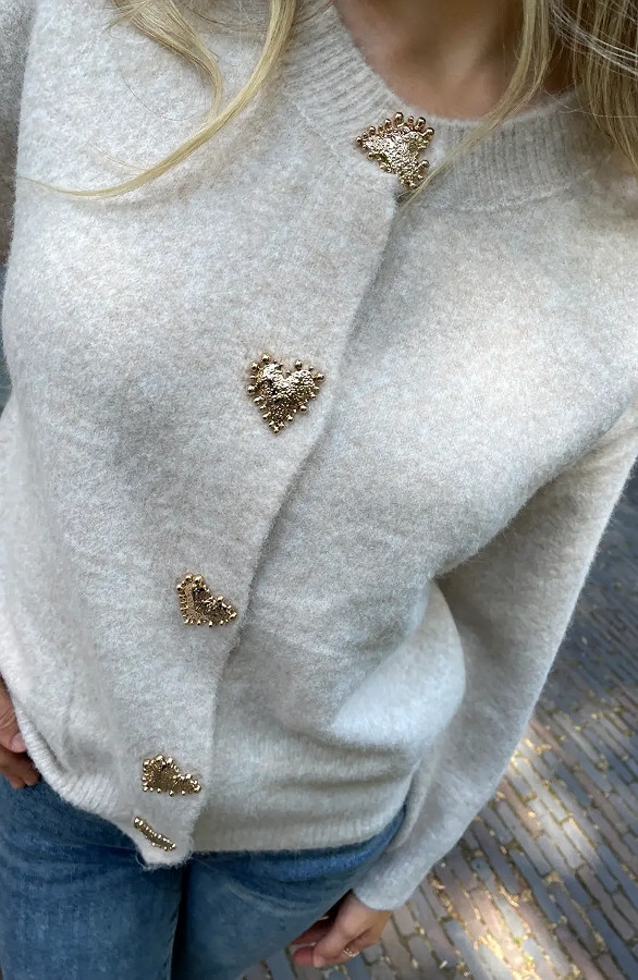 Soft-Cardigan-Heart-Buttons-Beige-66-1