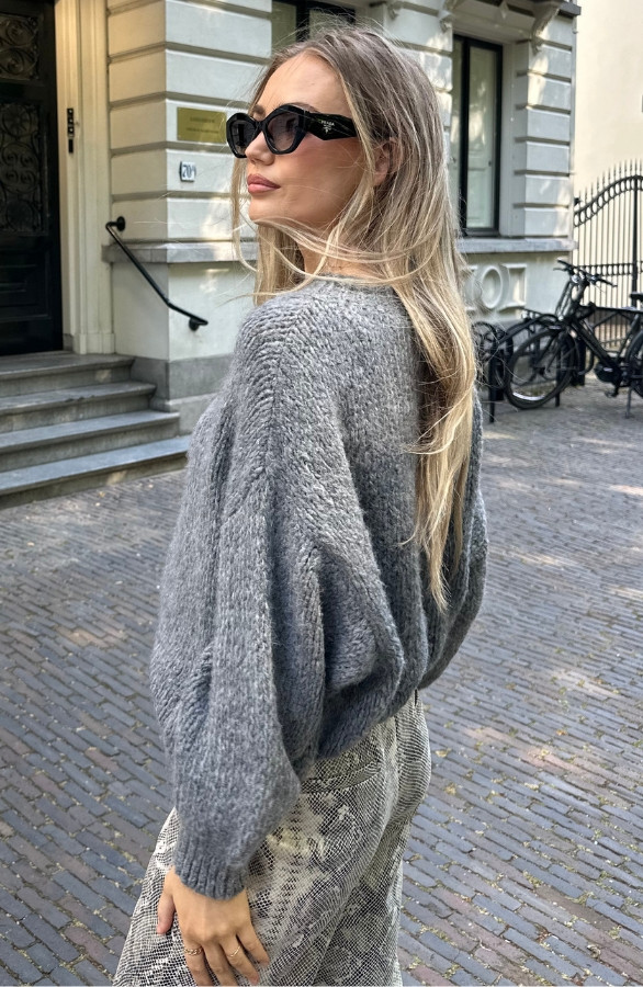 Soft-Oversized-Trui-Grey-6-3