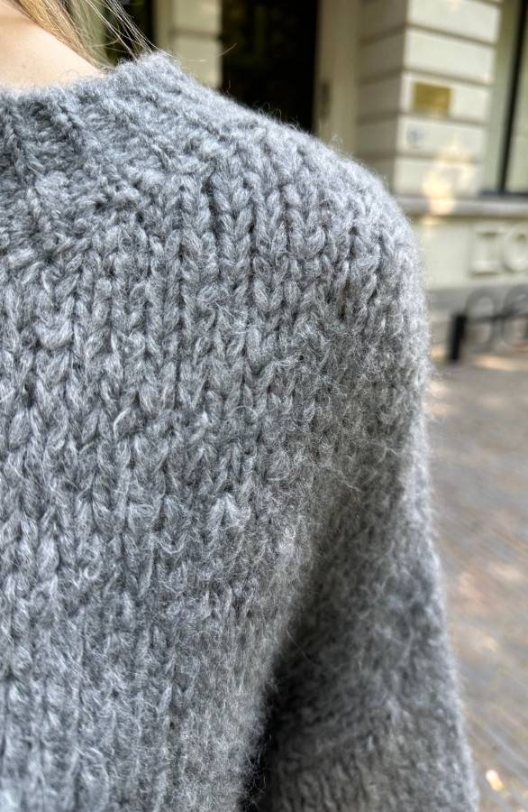Soft-Oversized-Trui-Grey-6-4